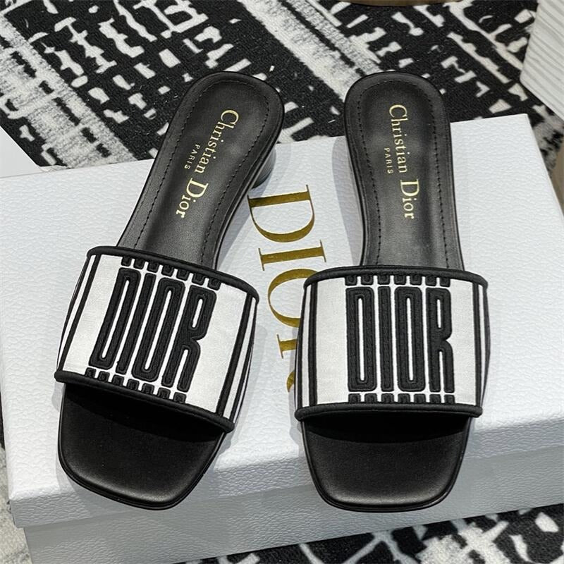 Luxury fashion classic Slippers 0425022810