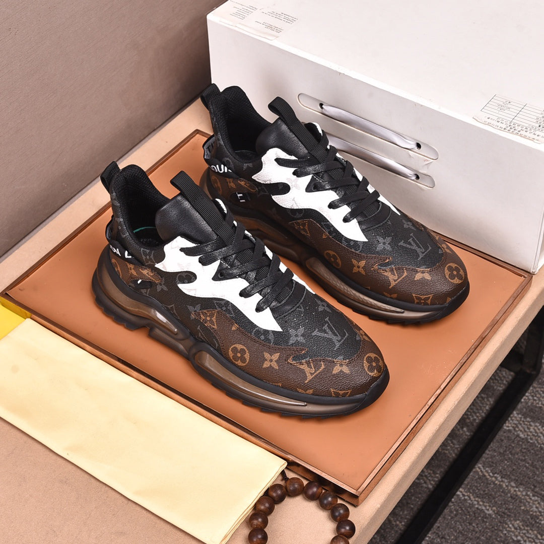 V Logo New Fashion Leather Lace-up Shoes
