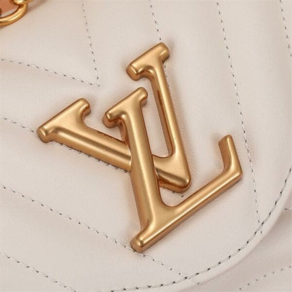 L New Wave Calfskin Small Chain Bag 0424062503