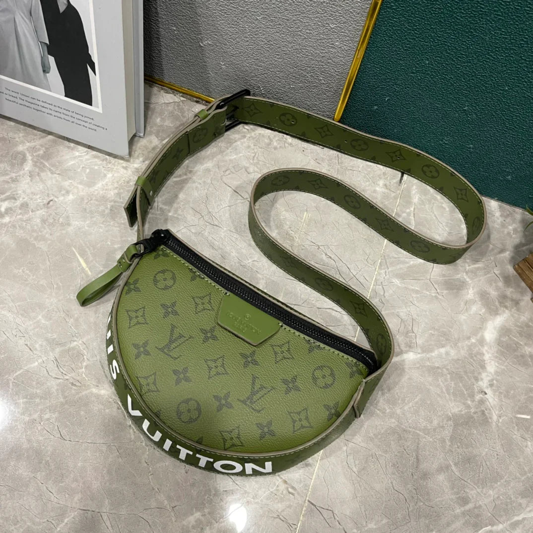 Hundred Shoulder Half Round Moon Bag 1025070324