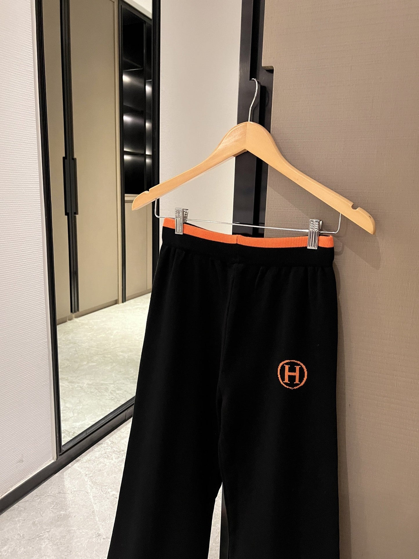 HH Fashion jacquard knit suit 0724101109