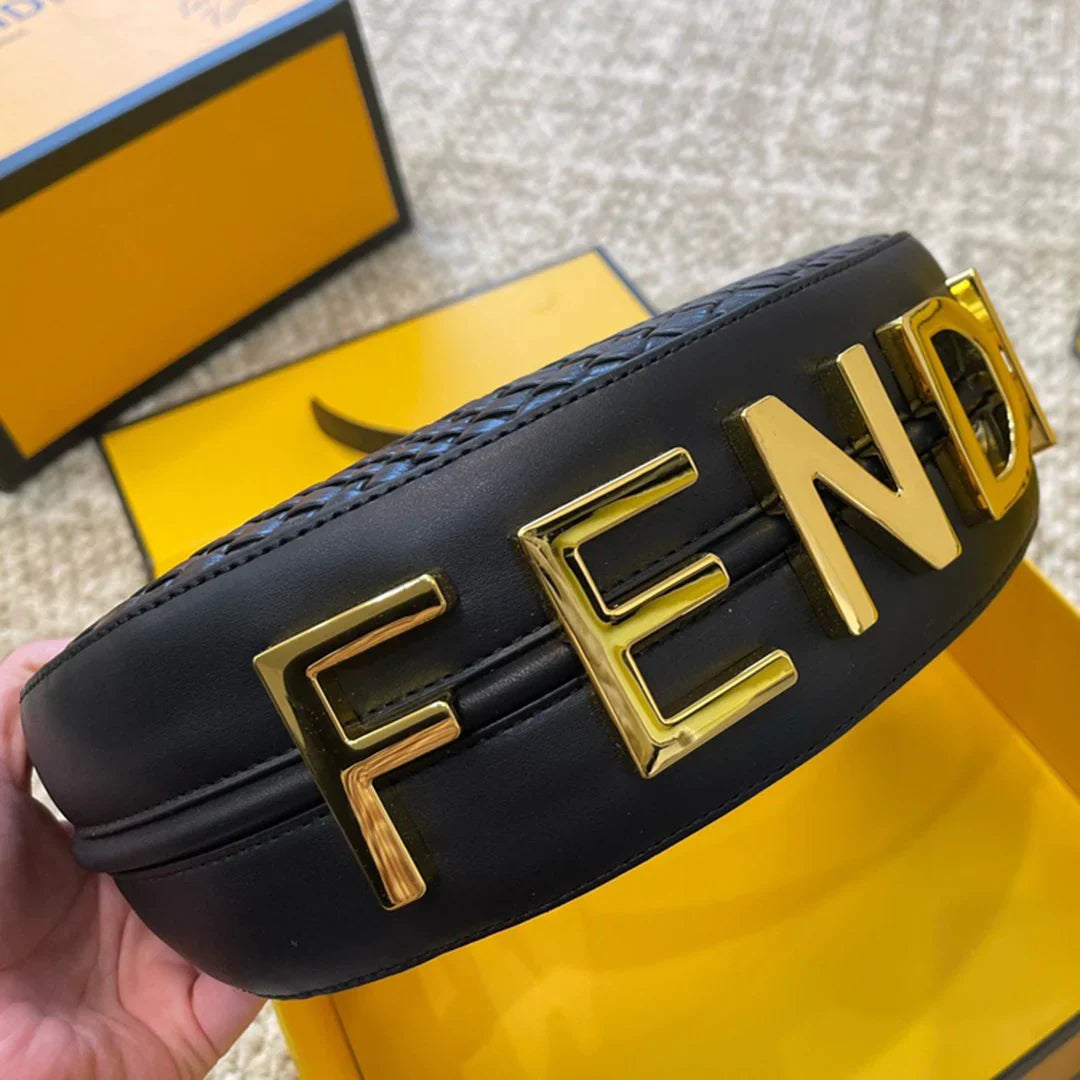 Fashionable and versatile crescent bag 1024022201