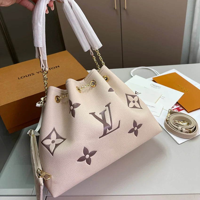 Versatile Classic Large Capacity Shopping Bag 1024062614