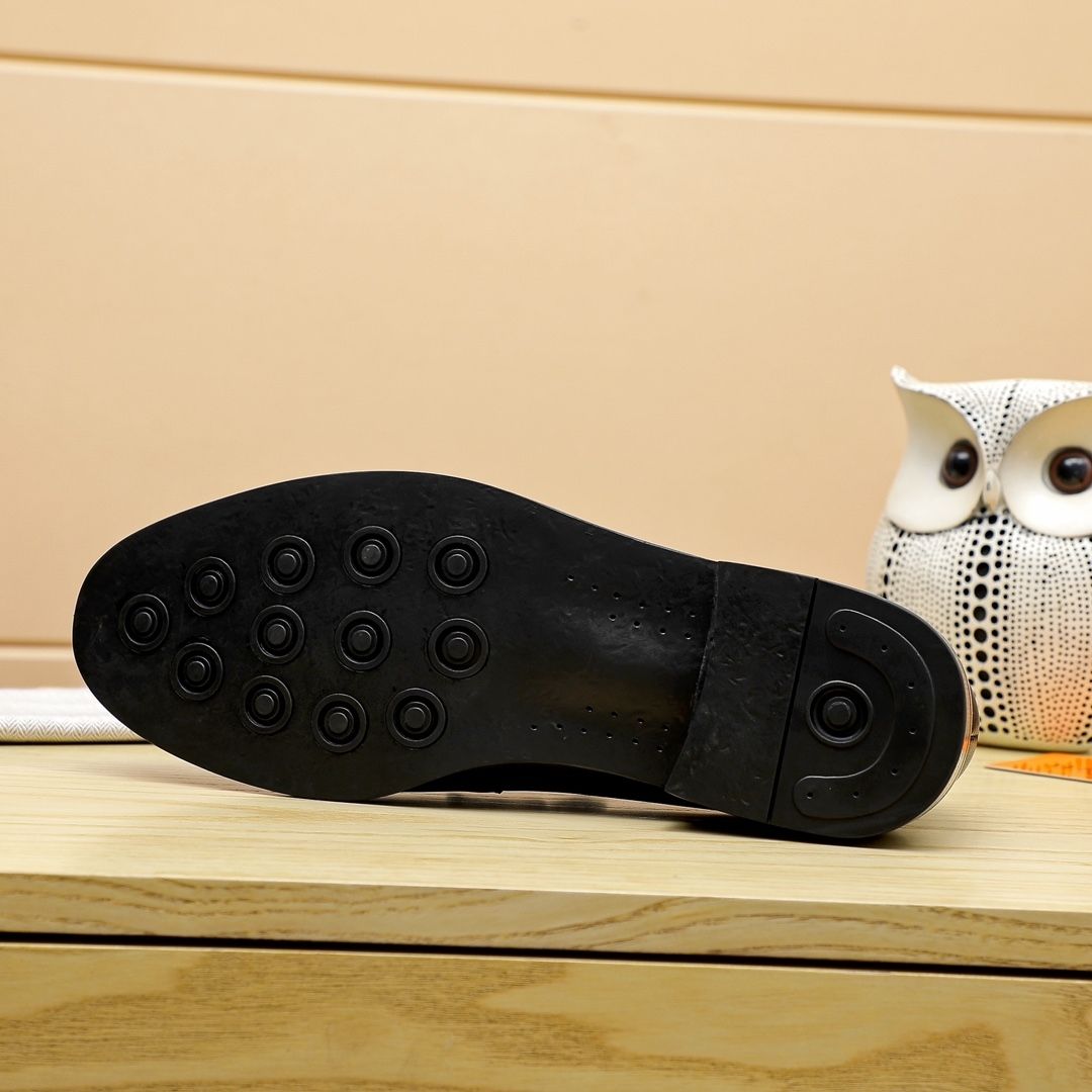 Classic leather anti-slip on shoes XC0224061101