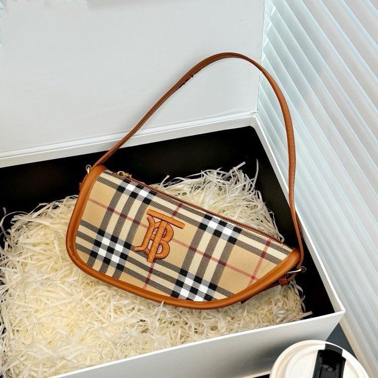 New Large Capacity Commuter Leisure All-match Shoulder Bag 1024070319