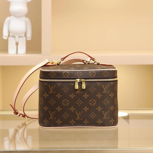 Lvv fashion nice cosmetic bag 0725040101