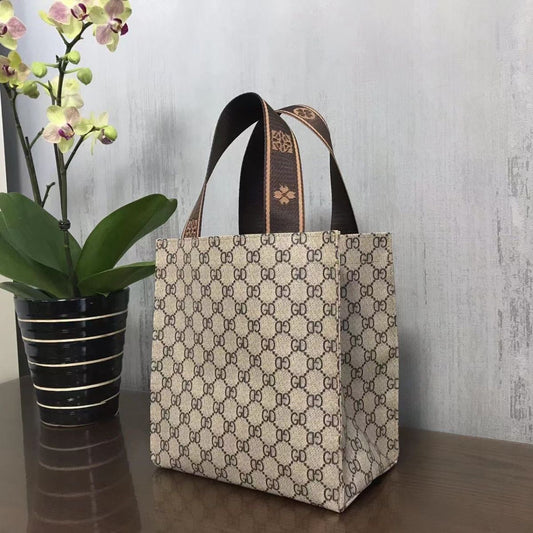 Large-capacity retro handbag 2025080713