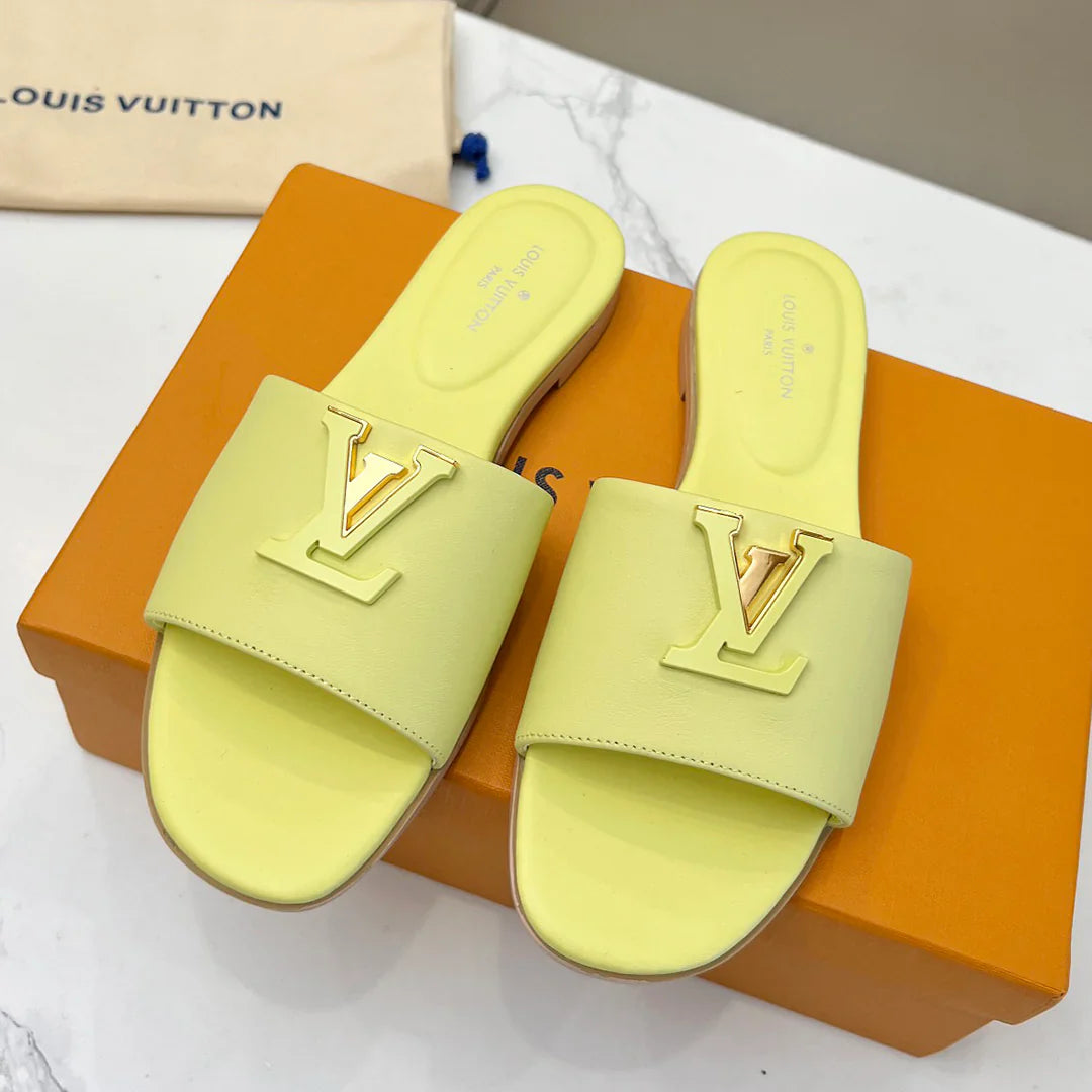 Fashion new wild ladies sand slippers 1024041101