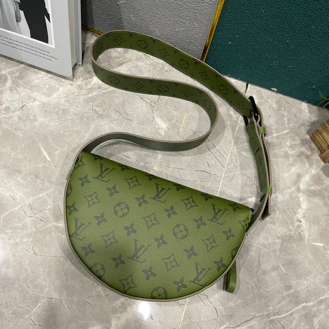 Hundred Shoulder Half Round Moon Bag 1025070324