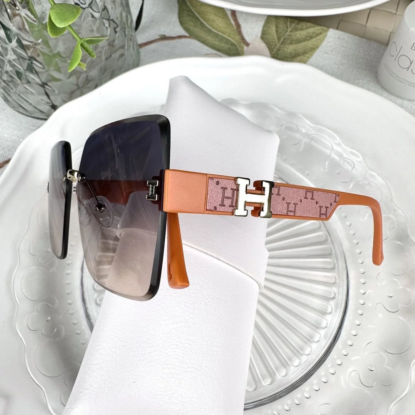 New Sunglasses Women's Frameless Anti-ultraviolet Gradient Two-color Sunglasses 1024062705