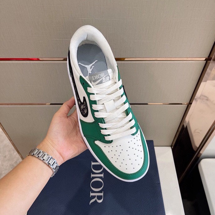 New Fashion Casual New Style Comfortable Sneakers Shoes D18