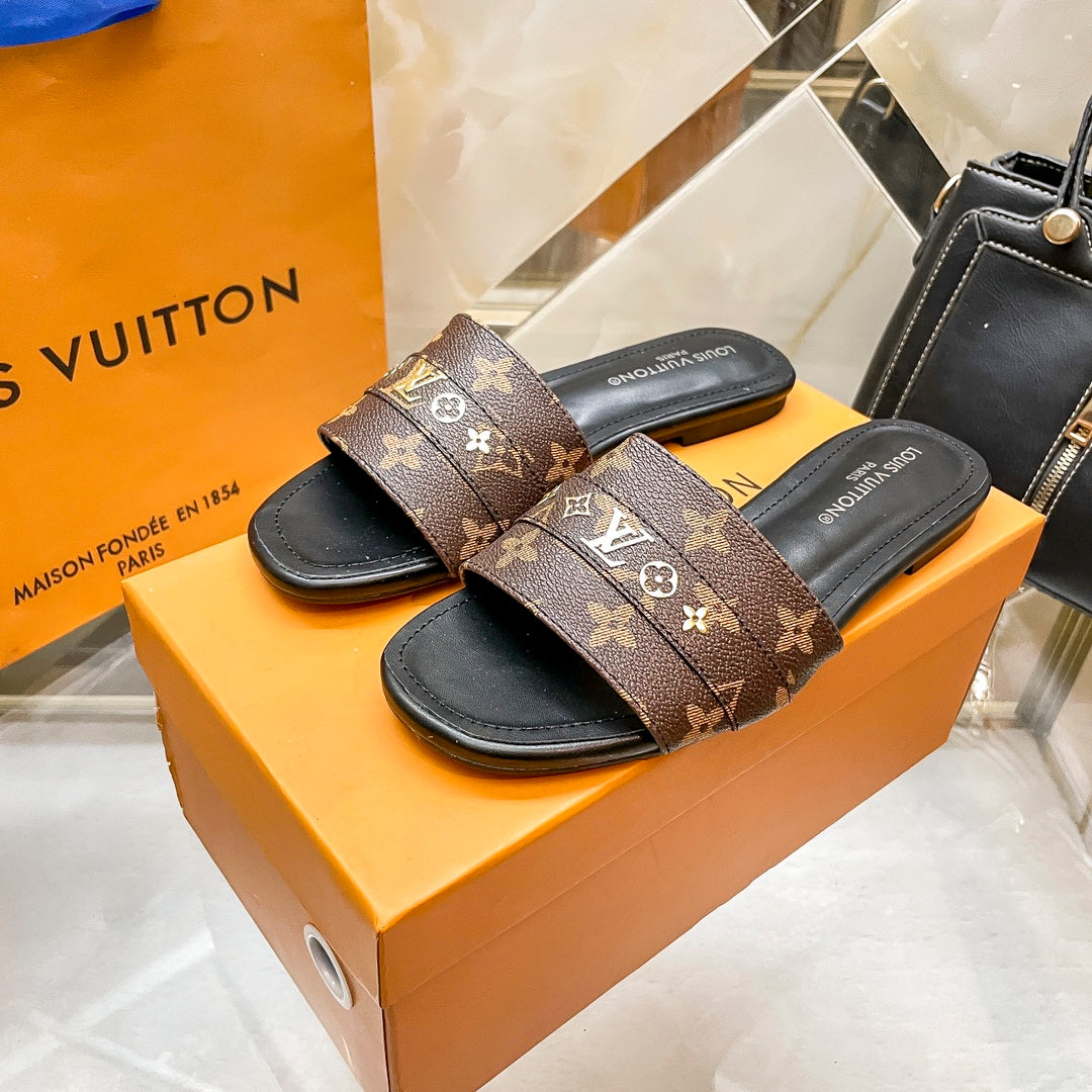 Flat bottom slippers 1824042405