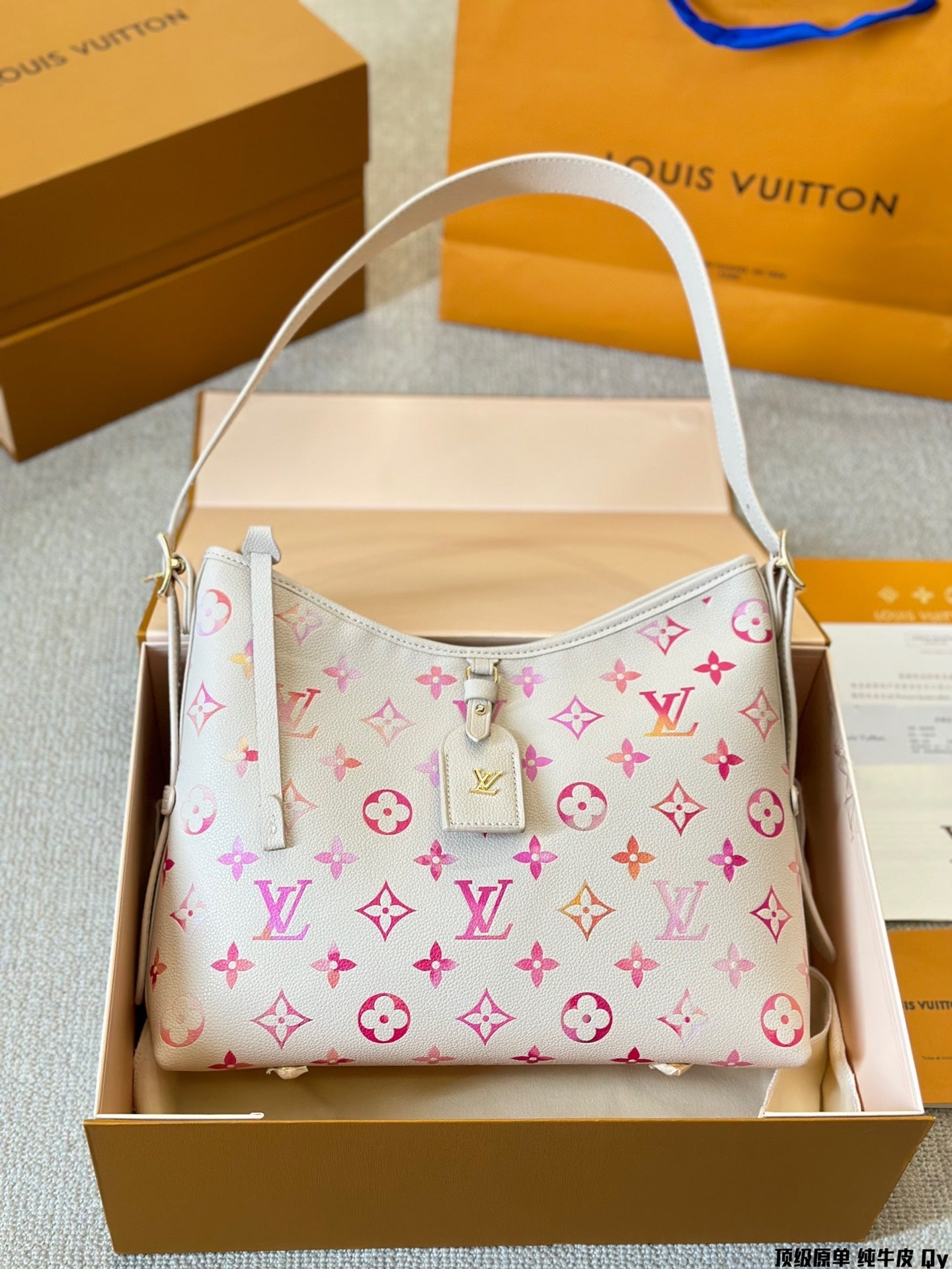 V fashion print Carryall new commuter bag 0724061302