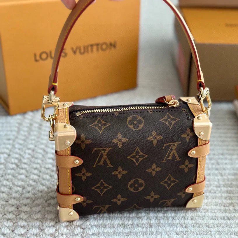 Soft Box Bag Crossbody 1925022403