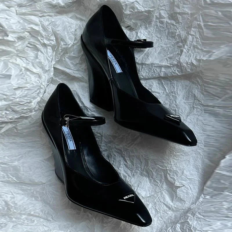 New Retro Shallow Mouth Pointed Mary Jane Single Shoes 1023122808