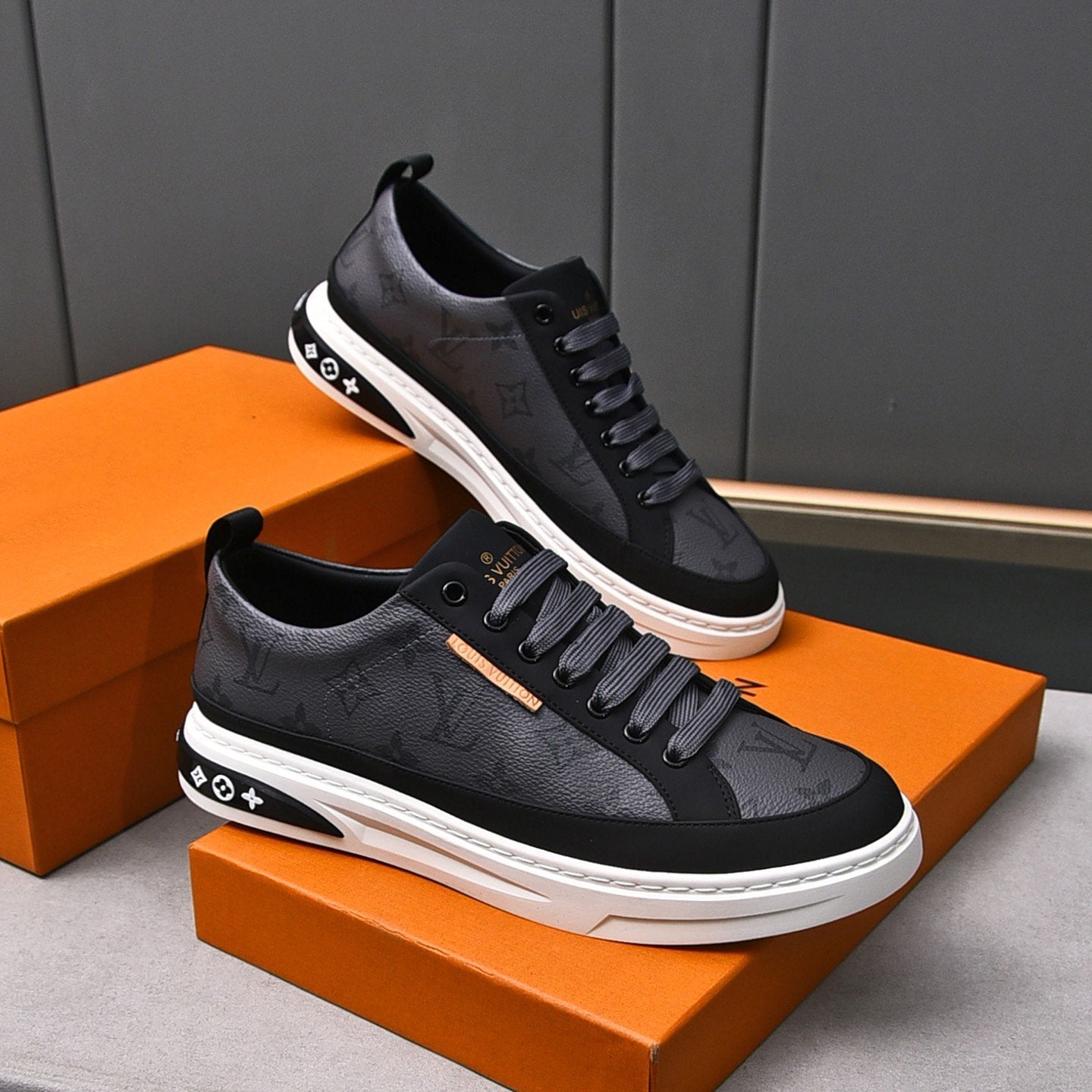 Classic Casual Sneakers 08231215LCJ01