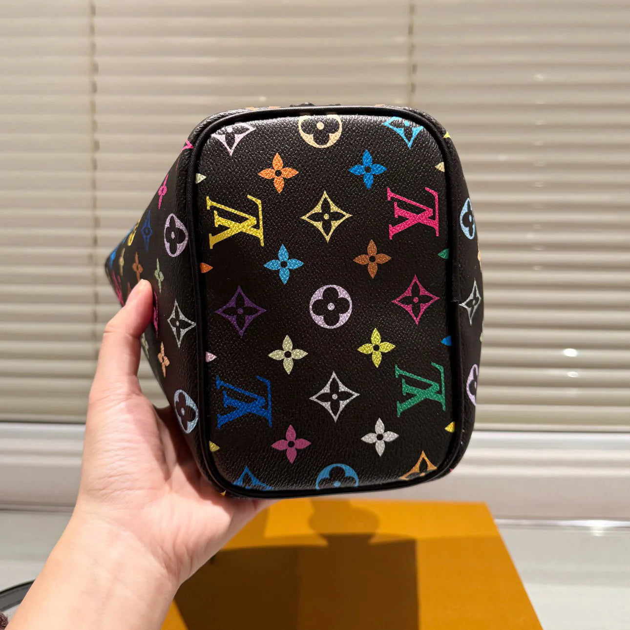 Fashion and versatile handbag 1025011514