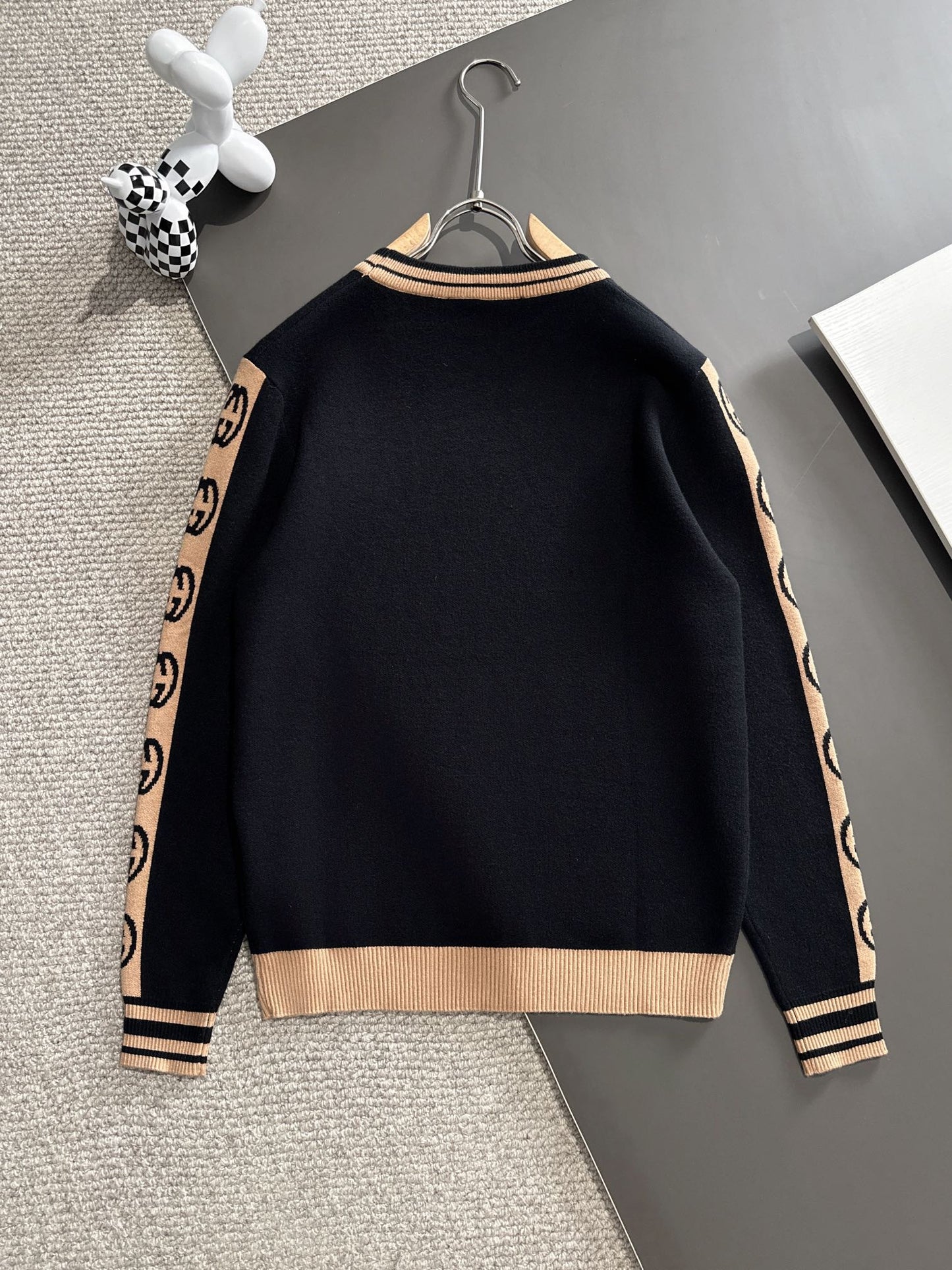 GG Fashion Print Crewneck Sweater 0724121811