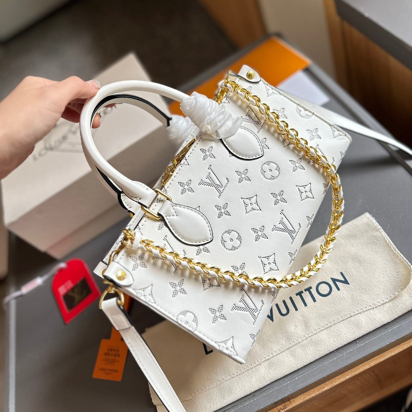 LV Fashion onthego XC24101005