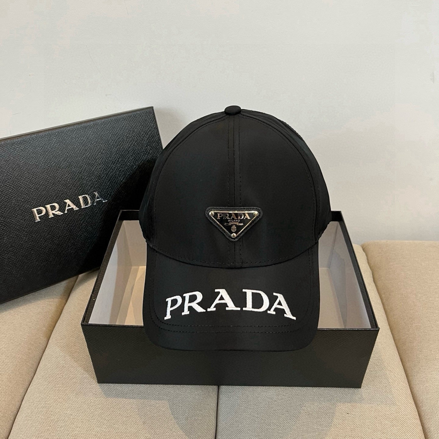 PRD fashionable peaked hat 0725040907