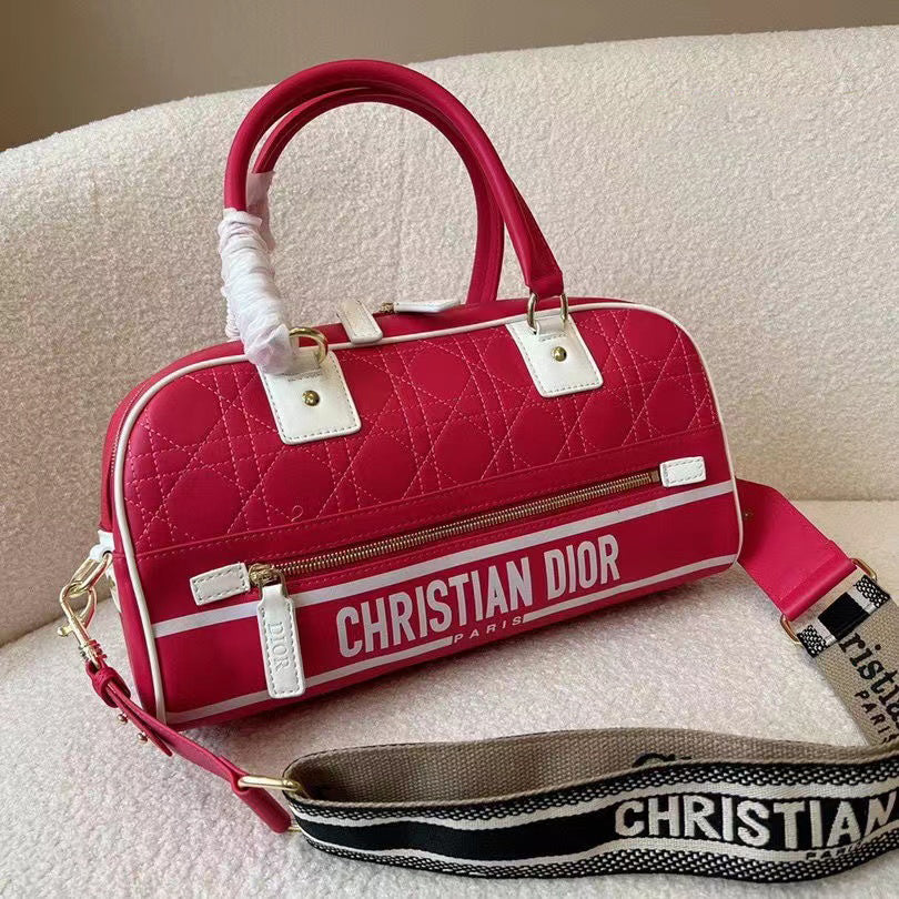 2023 New Antique Bowling Handbag Sports Leisure Fashion Large Capacity Shoulder Messenger Bag PDD 04051403