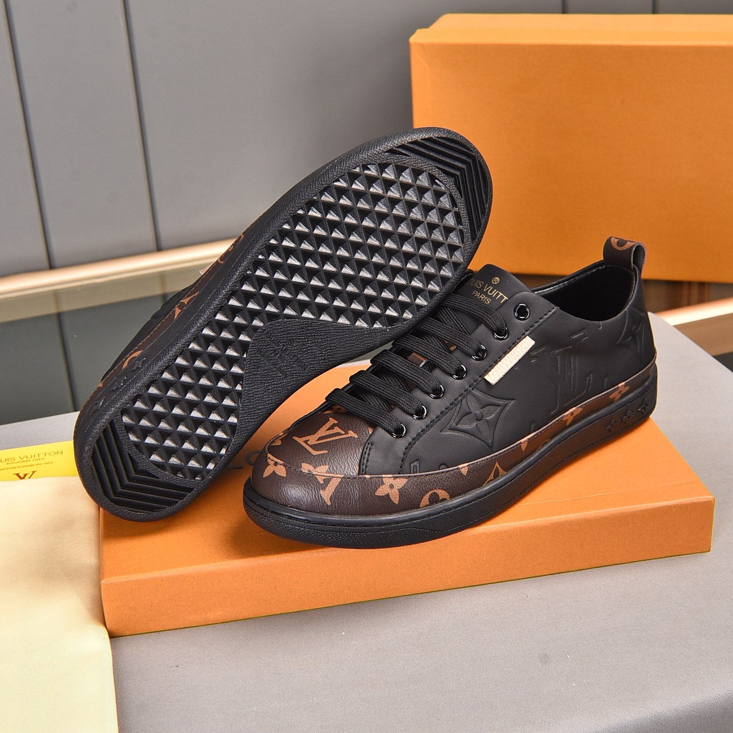 Luxury Pattern Two Tone Trendy Low-top Shoes