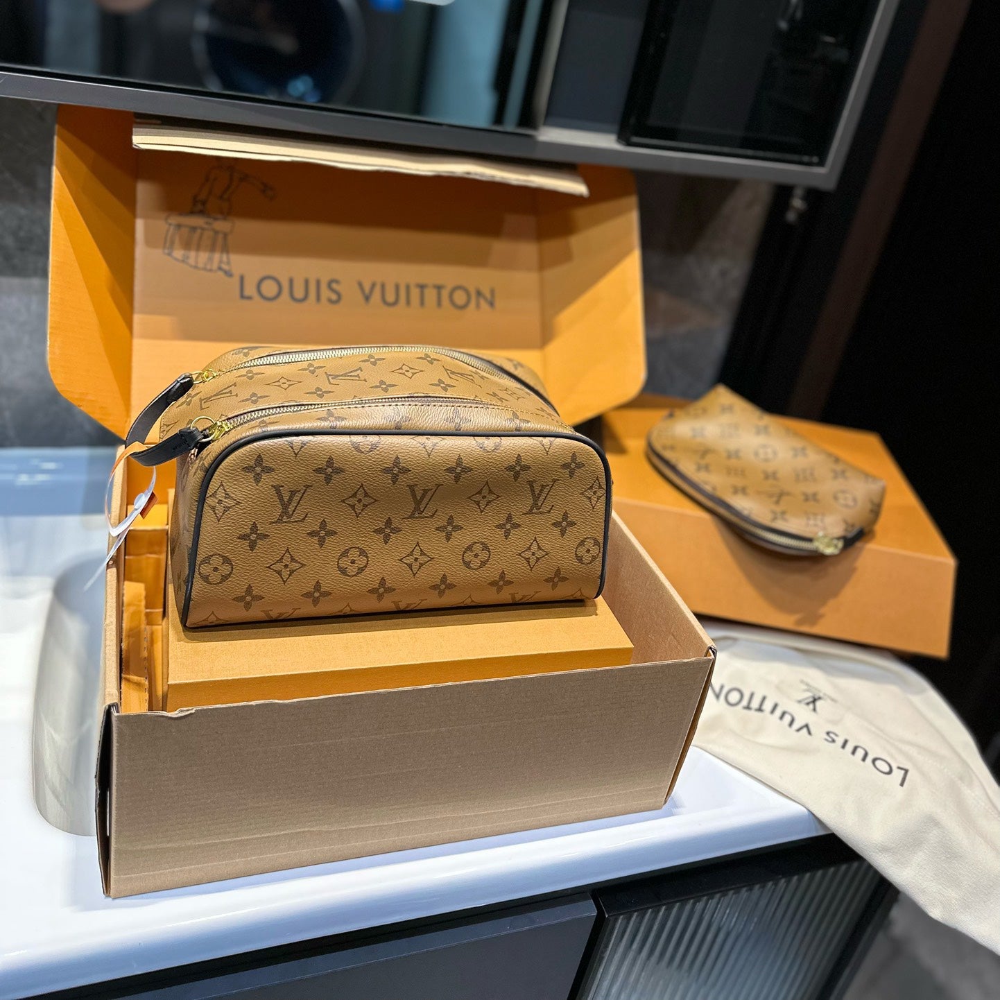 Dopp Kit toiletry bag 1824042606