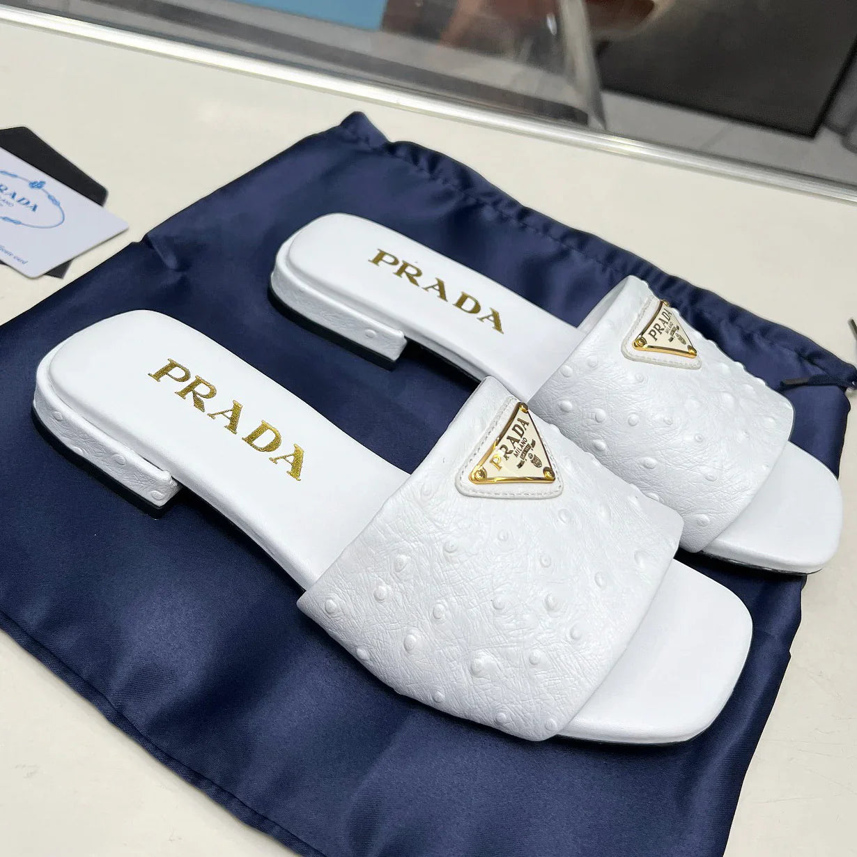 New fashion and versatile flip-flops 1025062404