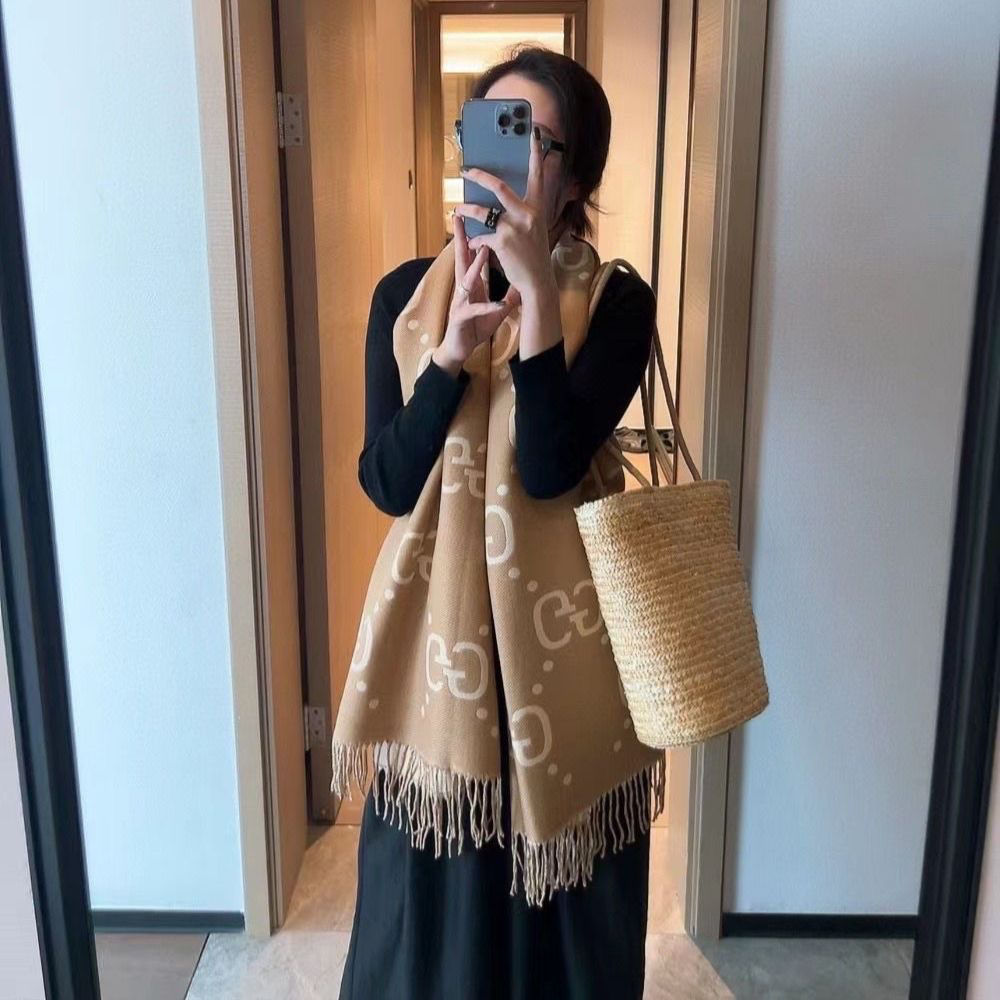 cashmere letter scarf PD0823112104