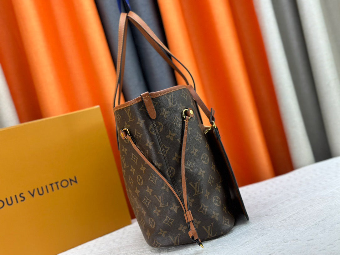 V 24ss new fashion printed handbag 0724101501