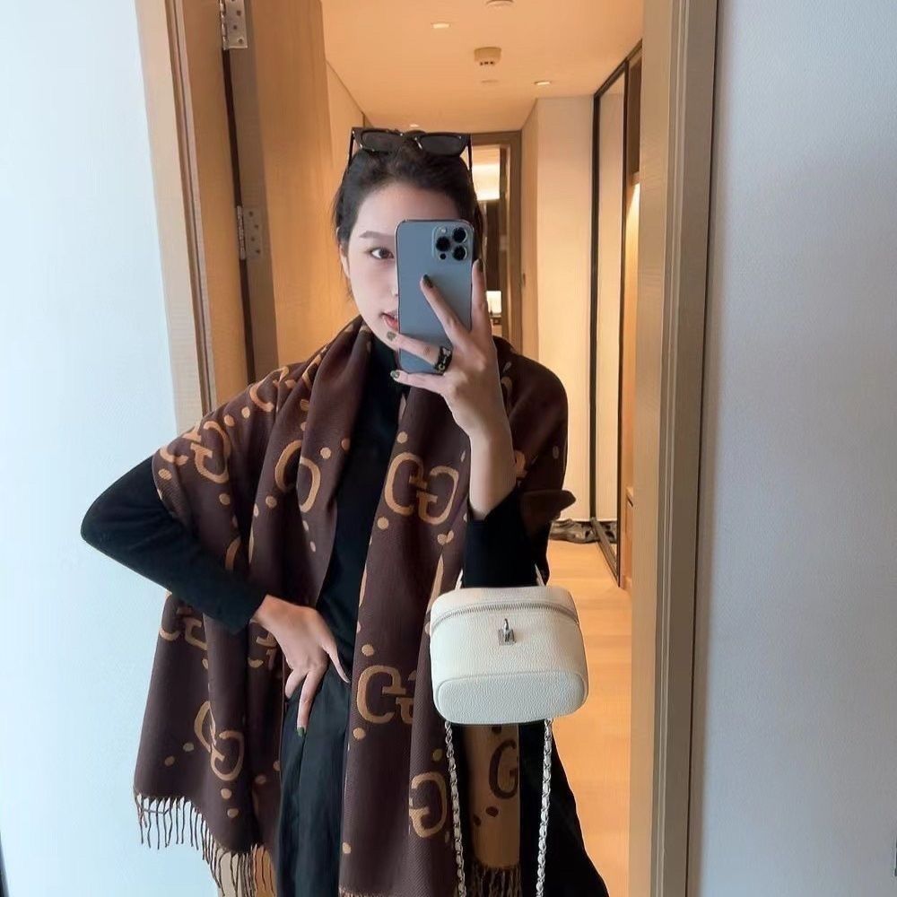 cashmere letter scarf PD0823112104