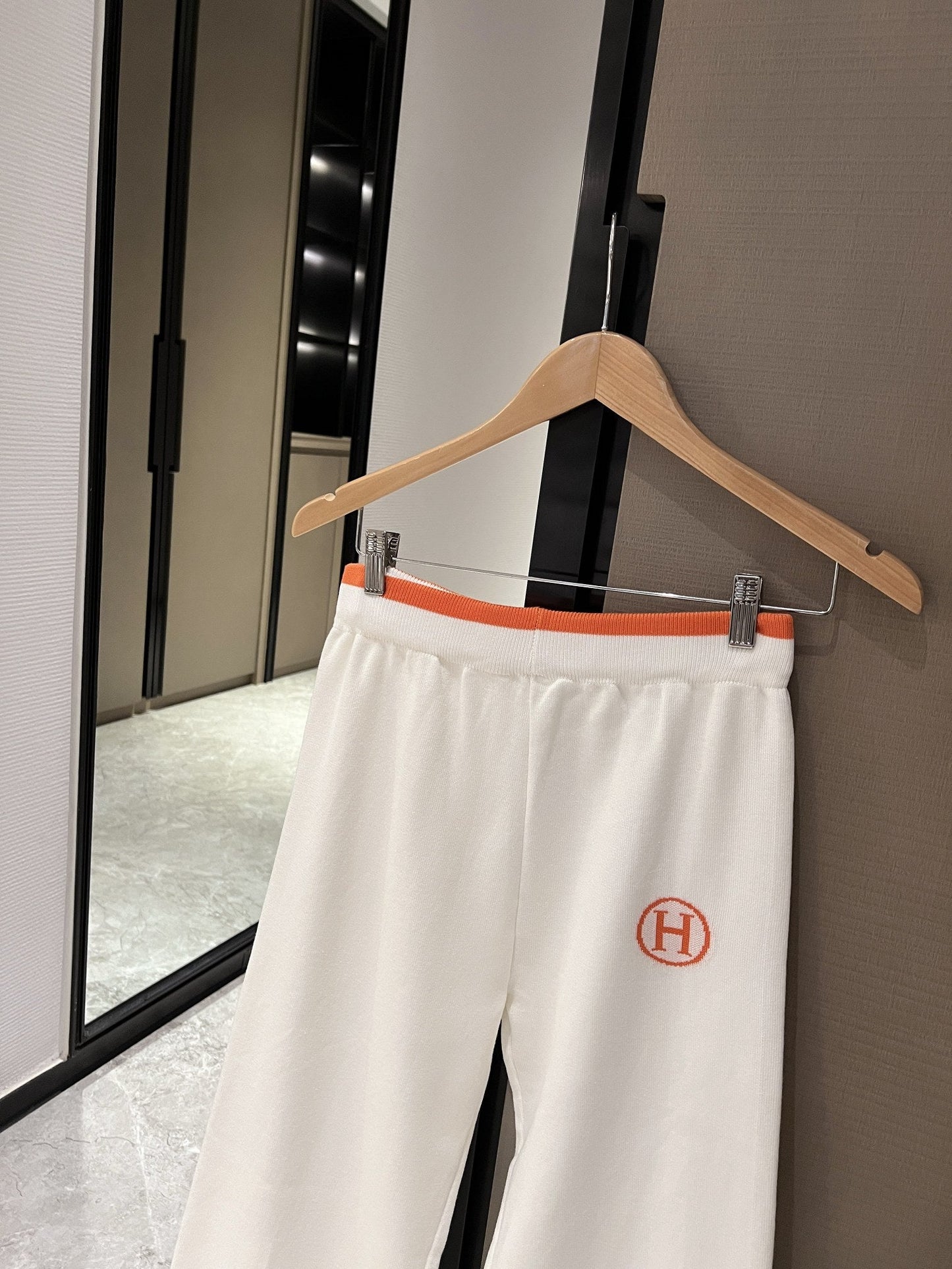 HH Fashion jacquard knit suit 0724101109