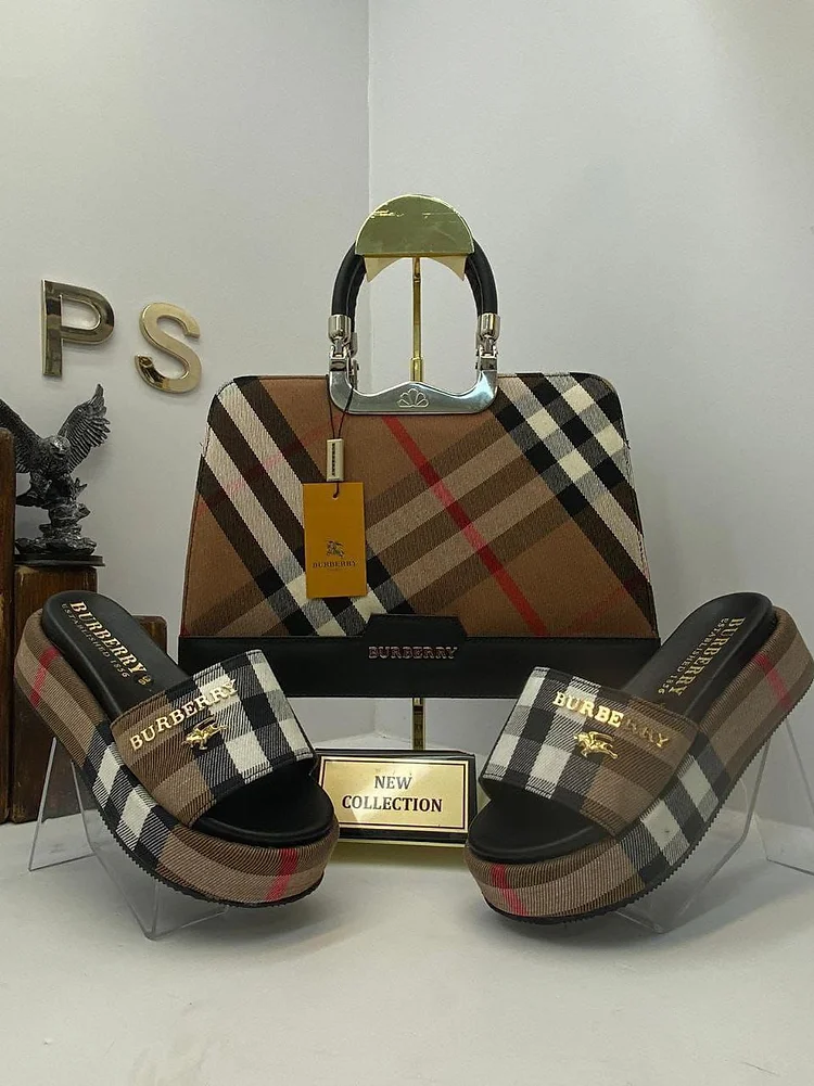 New fashion and versatile women's sandals and slippers 0424042501