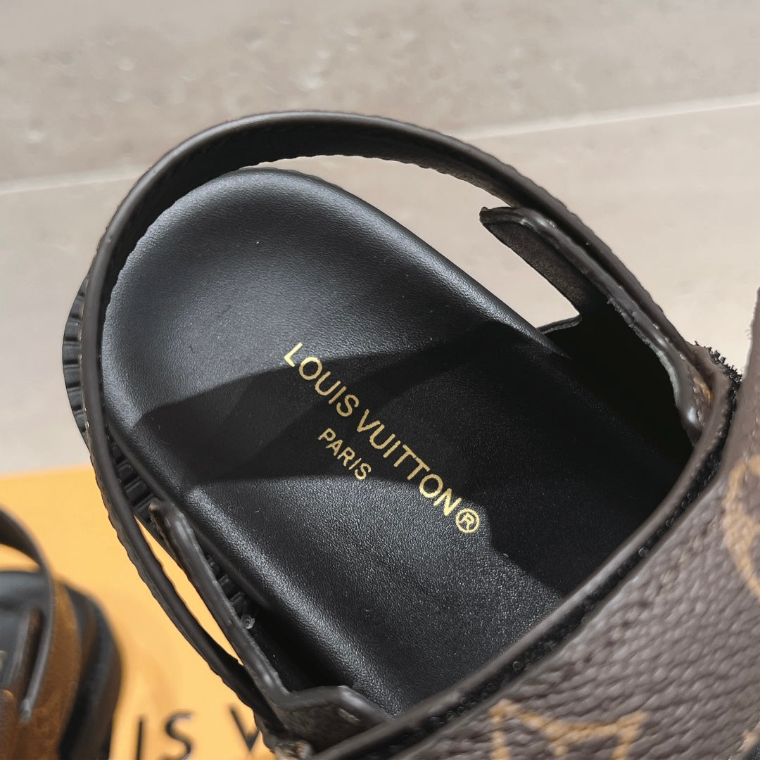 L 24S Classic Summer Sandals 1824061305