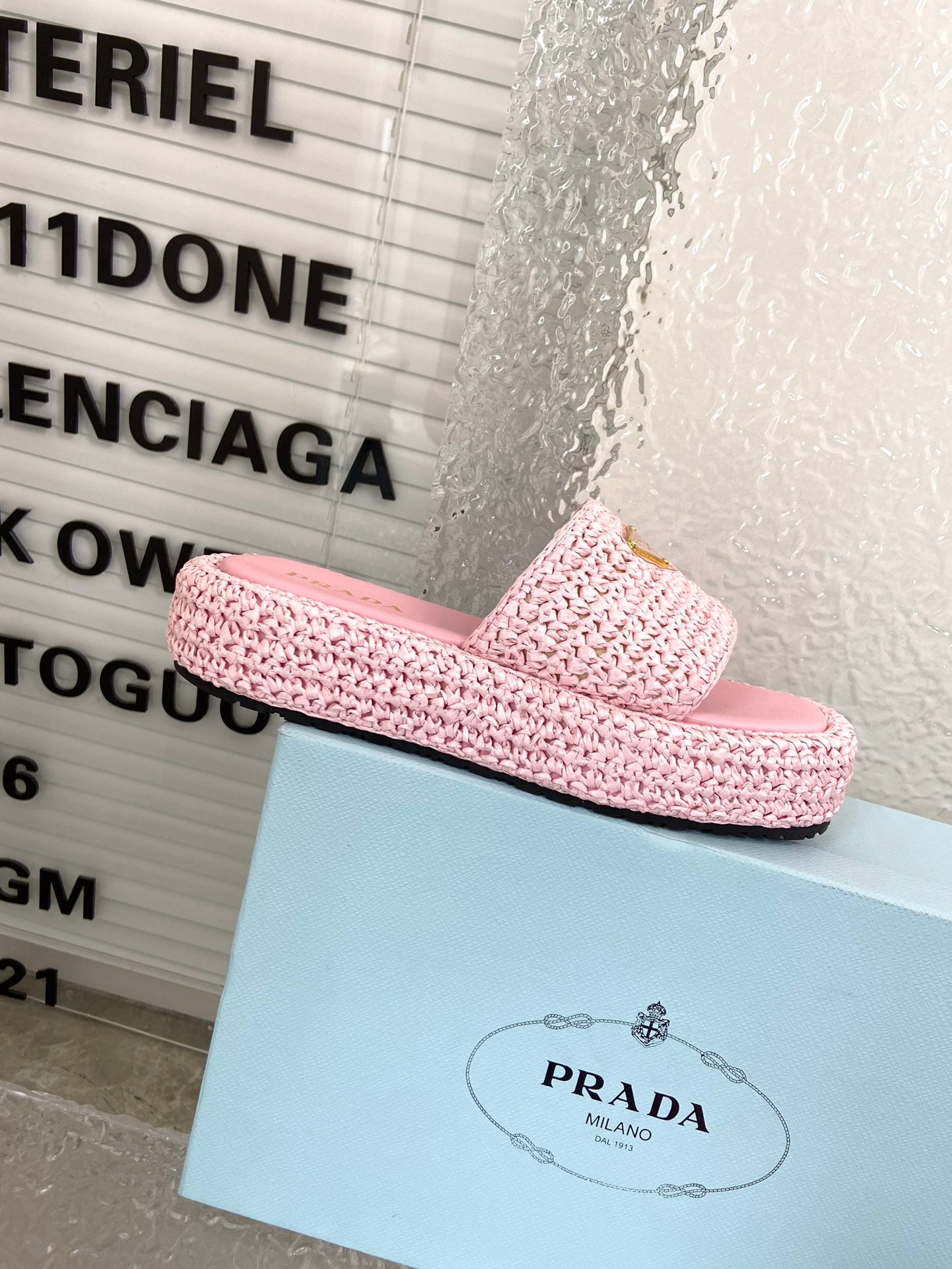 Spring and summer new style woven thick-soled triangle buckle strap slippers 0724032001