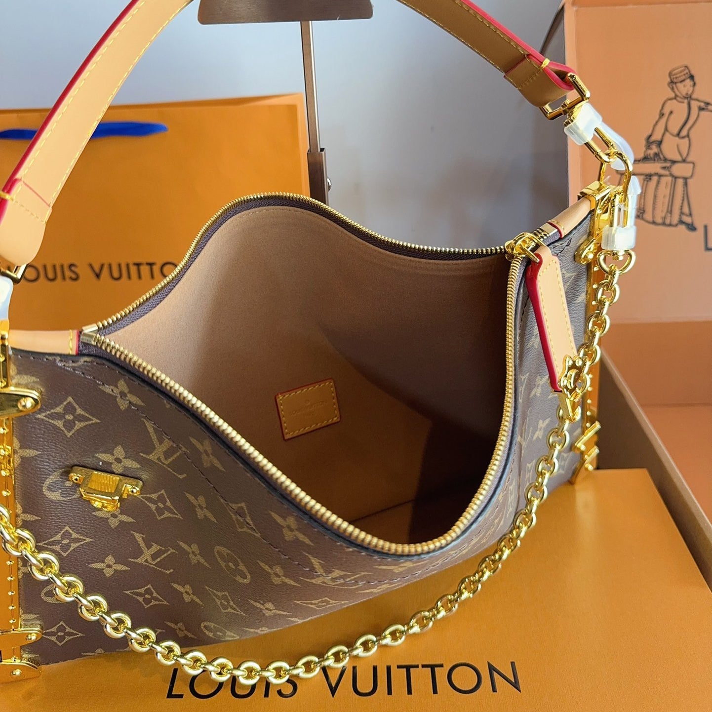 V fashion luckytrunk print shoulder bag 0724102201