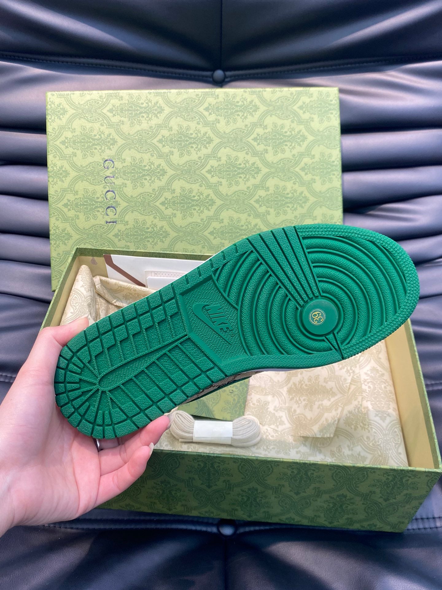 24 Limited Edition G & NK Inverted Hook Collaboration Sneakers 0424082610