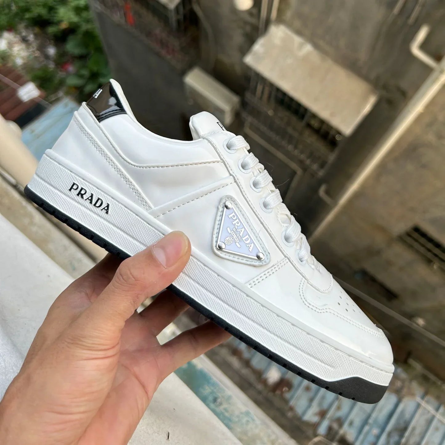 P New Women's Shoes Casual Shoes Triangle Buckle Lace-up Sneakers 1024060508