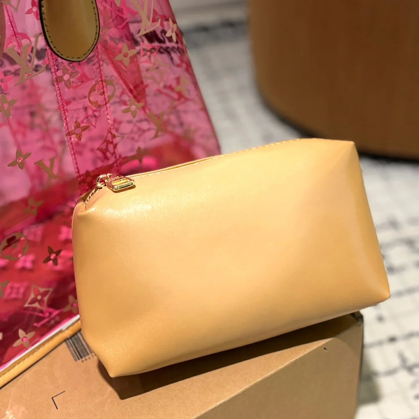 LV Beach Jelly Bag 1025012103