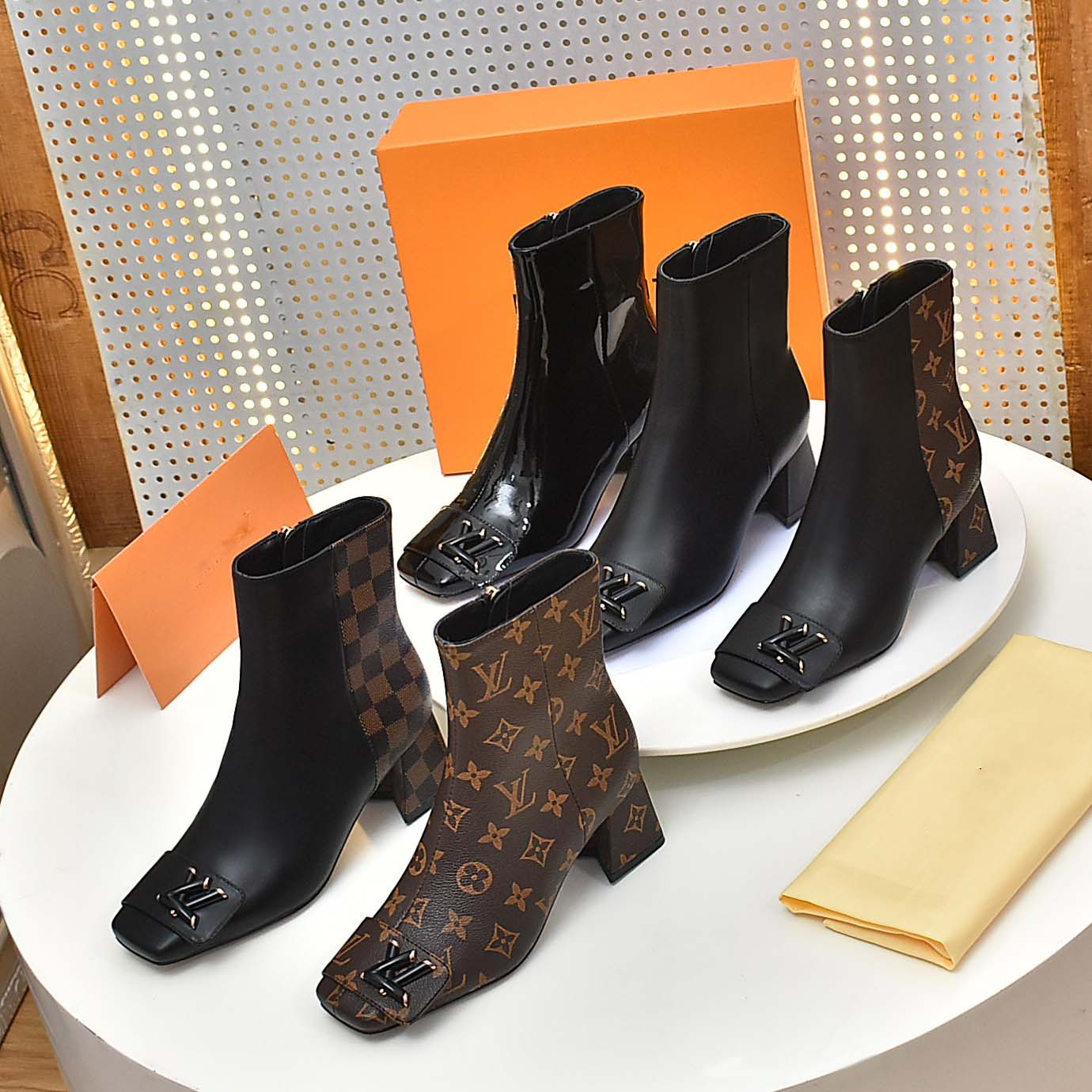 New fashion inner waist belt zipper all-match ankle boots SXC062501