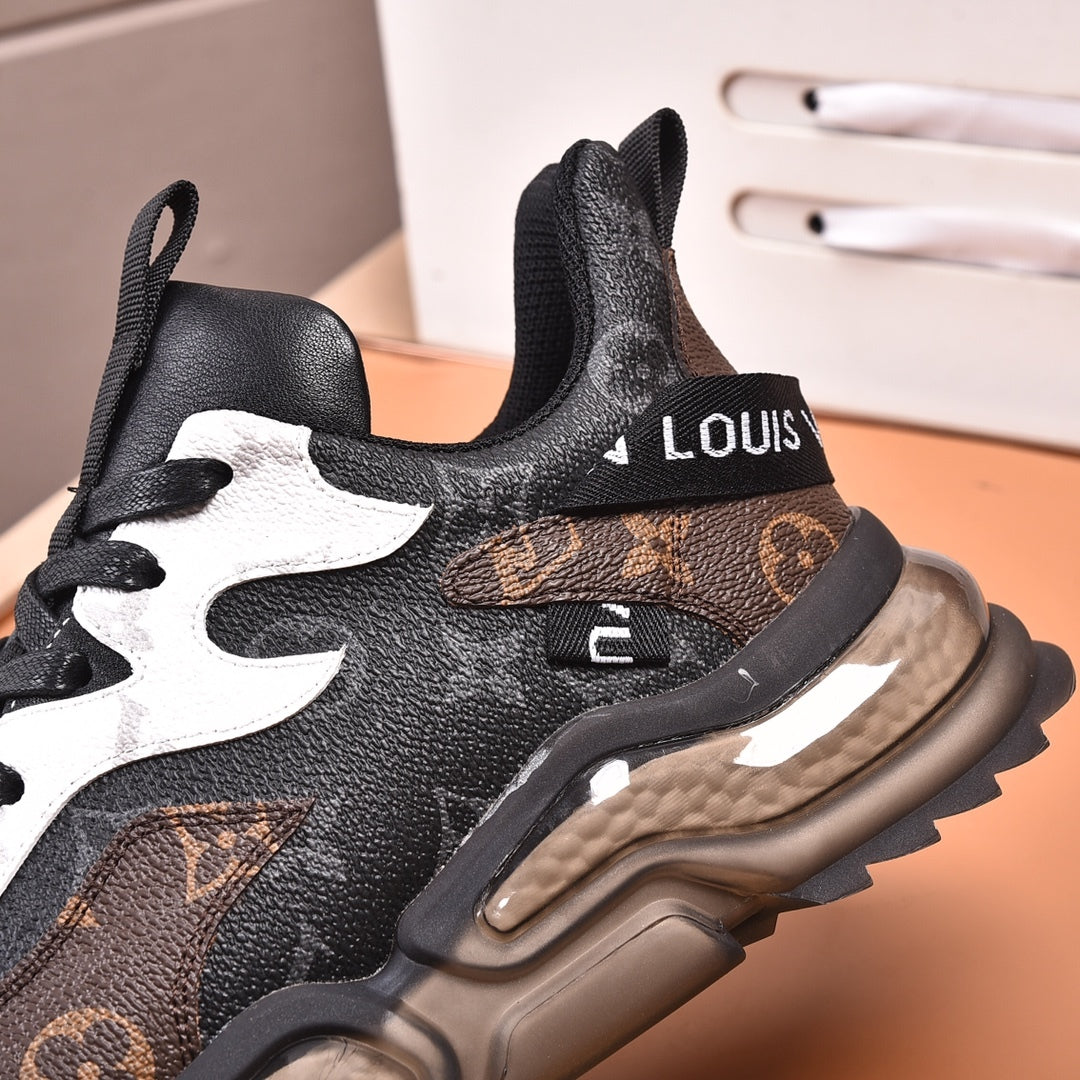 V Logo New Fashion Leather Lace-up Shoes