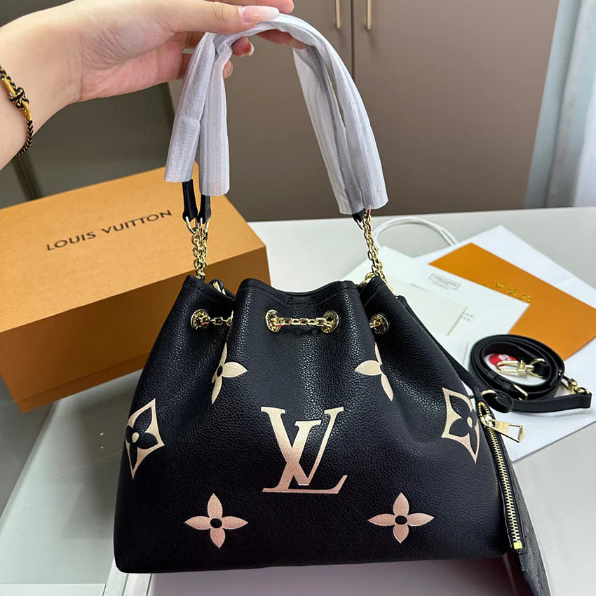 Versatile Classic Large Capacity Shopping Bag 1024062614