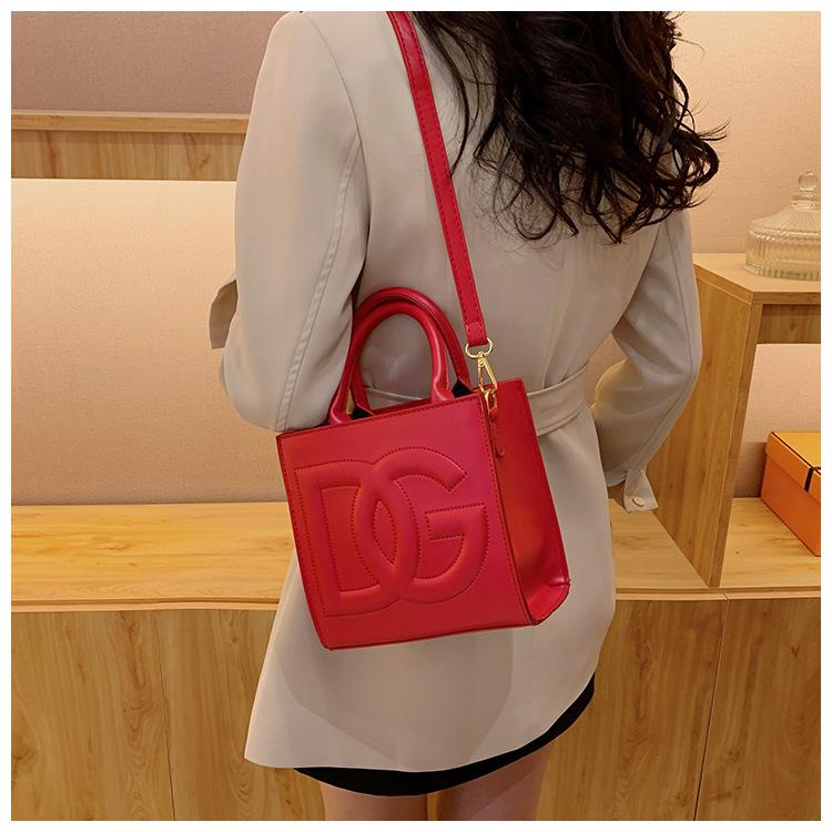 New Fashion Versatile Handbug 1023121903