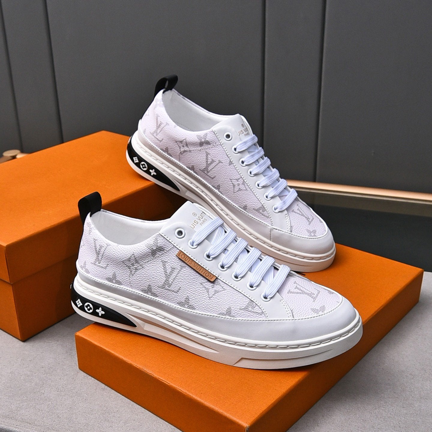 Classic Casual Sneakers 08231215LCJ01