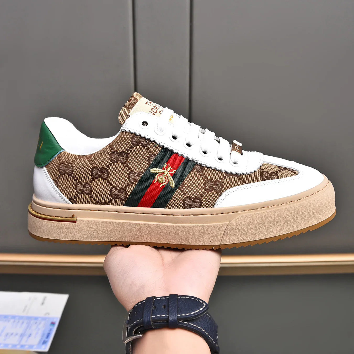 New classic versatile men's sports shoes 1024122410