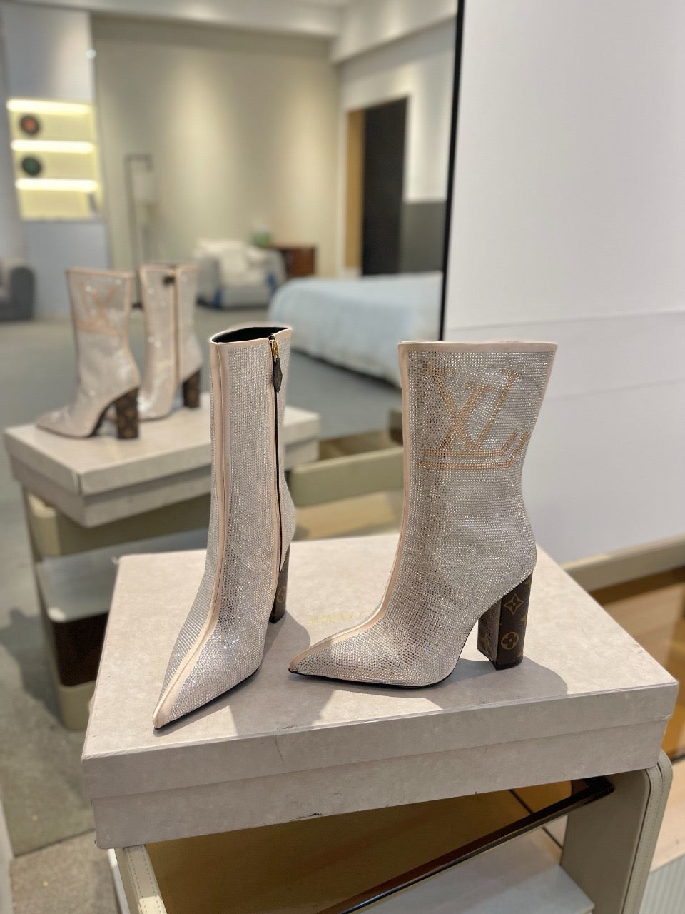 LV fashion rhinestone high-heeled mid-calf boots 0724102305