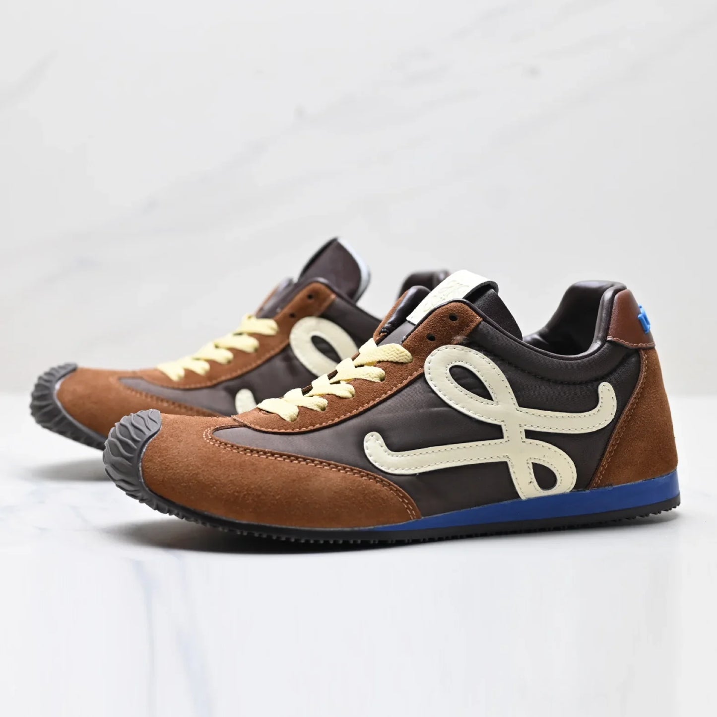 Couple's style casual and versatile sneakers 1025042501