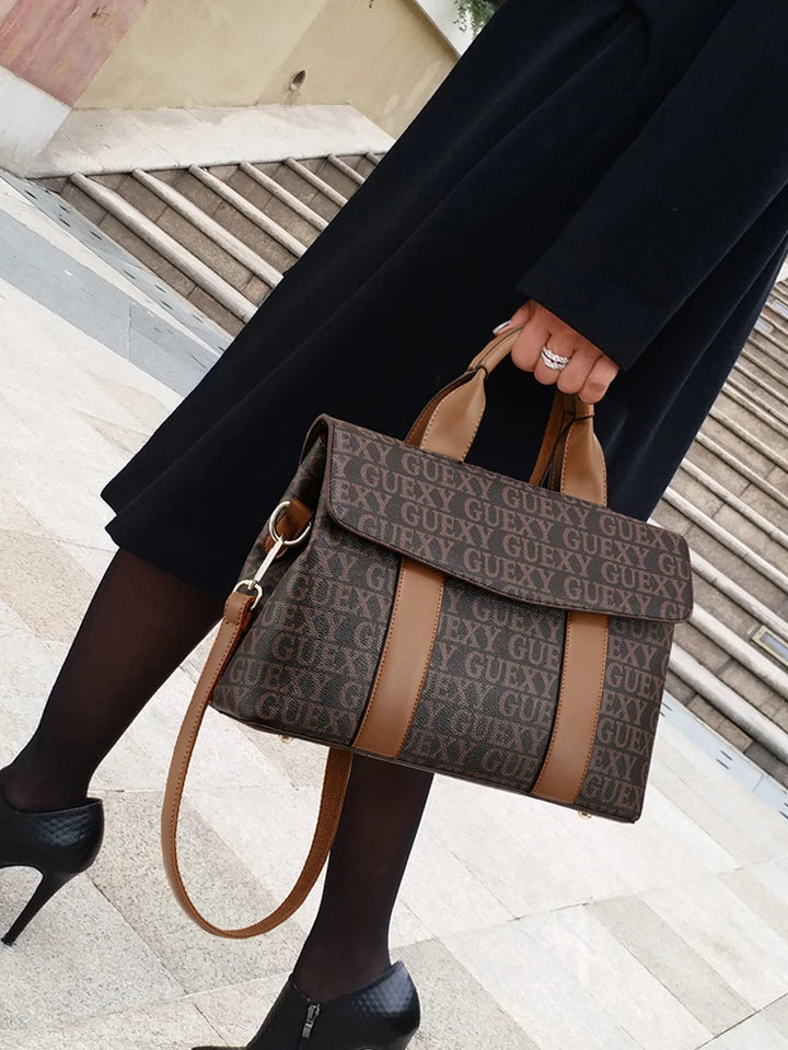 Fashionable women's leather crossbody bag 2025080805