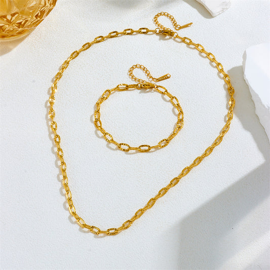Ins-style embossed necklace 2025081207