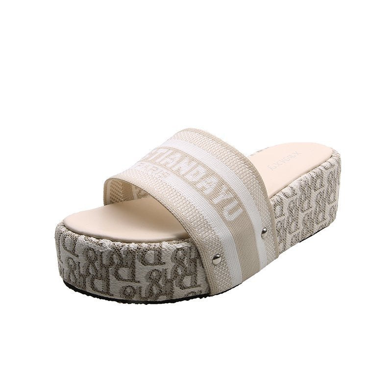 Lettered thick-soled slippers 2025080109